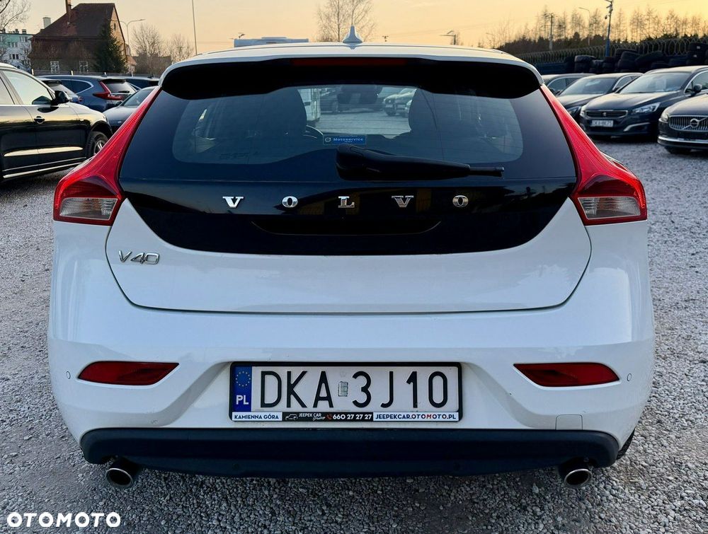 Volvo V40 - 8