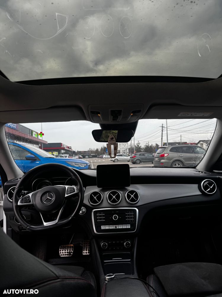Mercedes-Benz CLA 220 d 4MATIC Aut. - 12