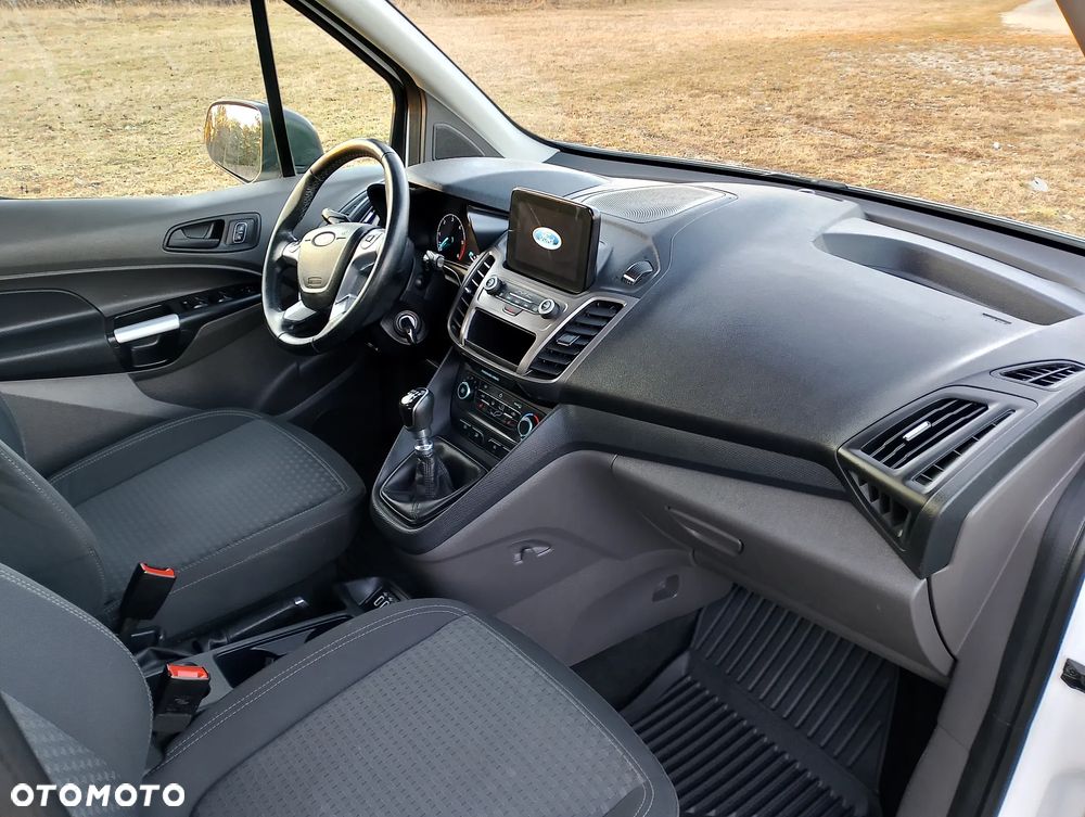 Ford Transit Connect - 15