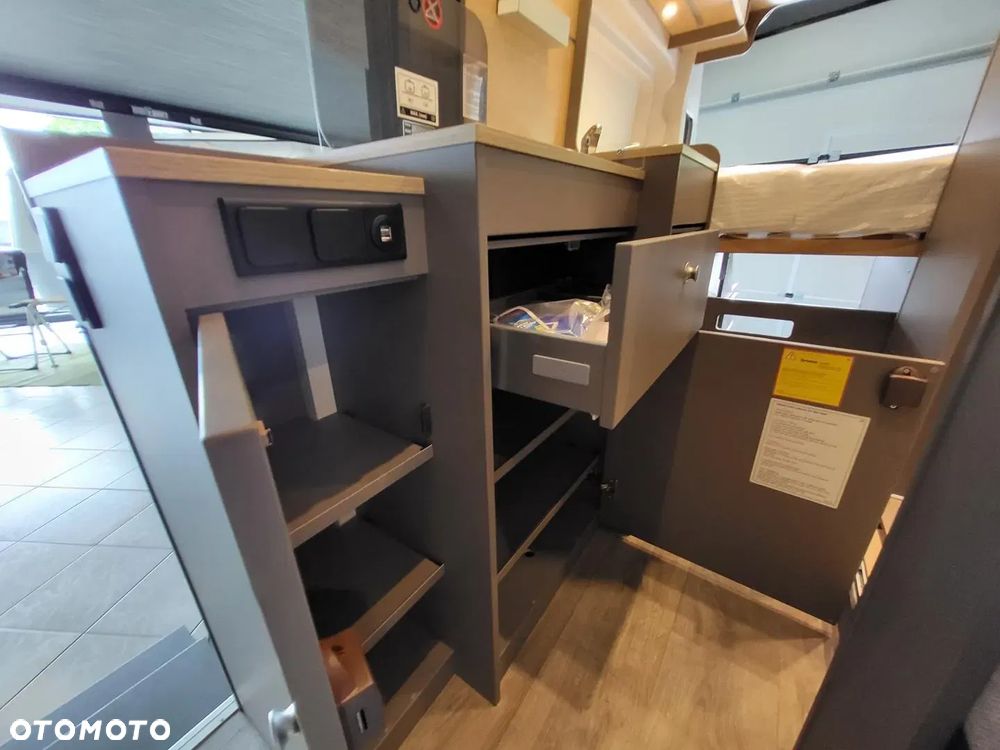 LMC Innovan 590 Active - 4 osobowy, Używany, FV23%, Doposażony - 17