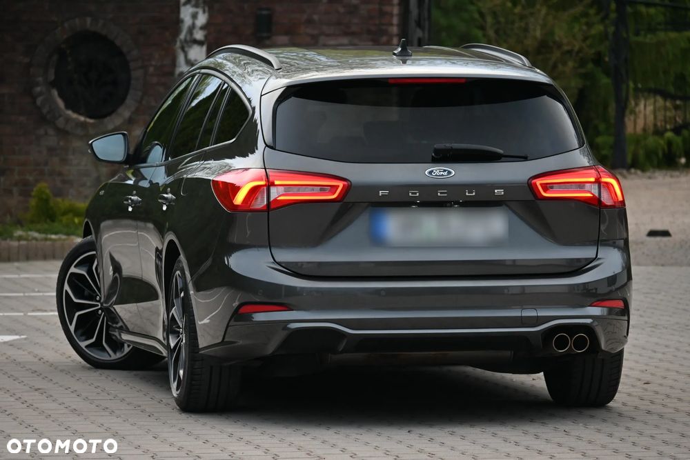 Ford Focus 1.5 EcoBoost ST-Line - 16