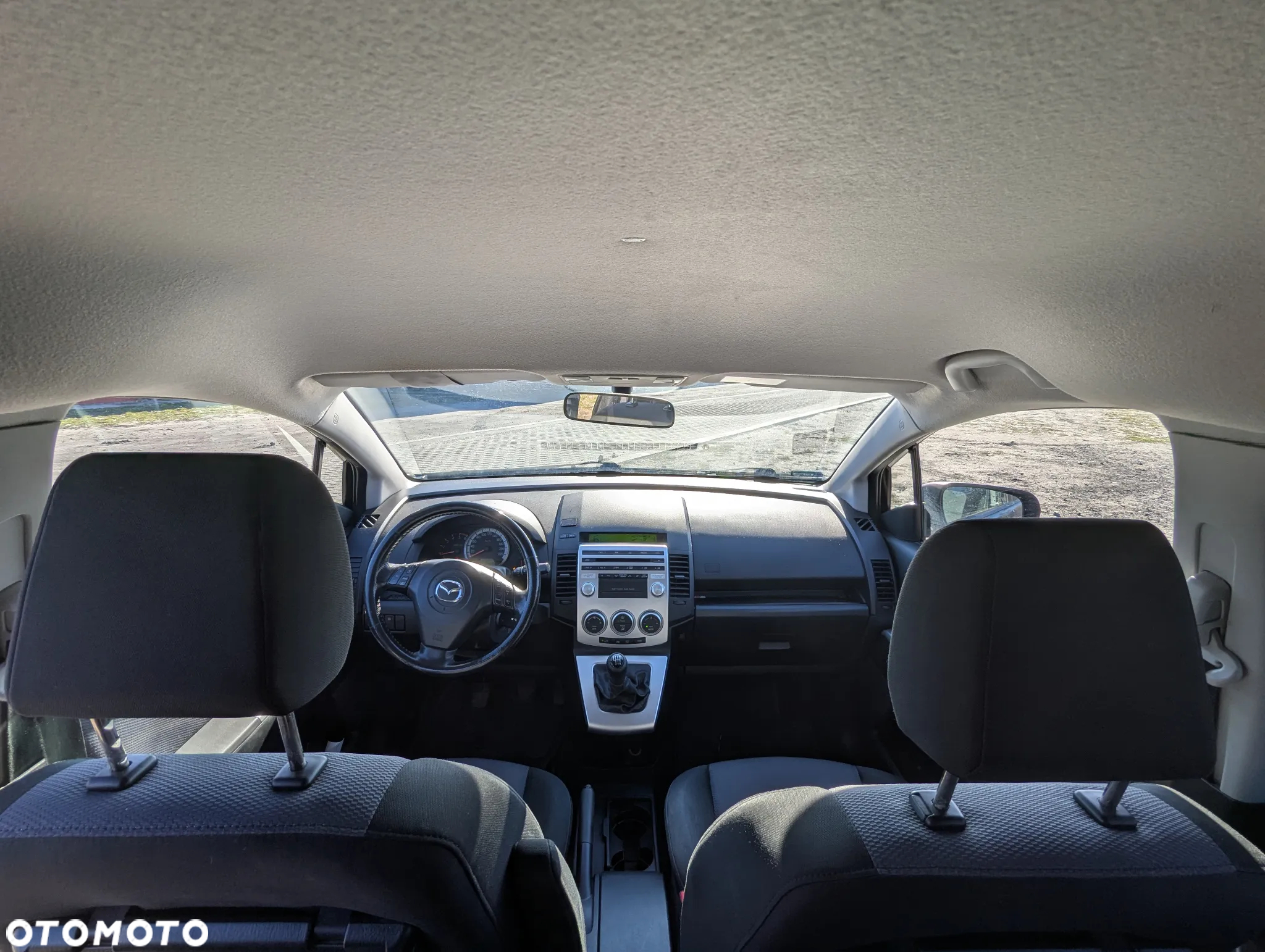 Mazda 5 - 11