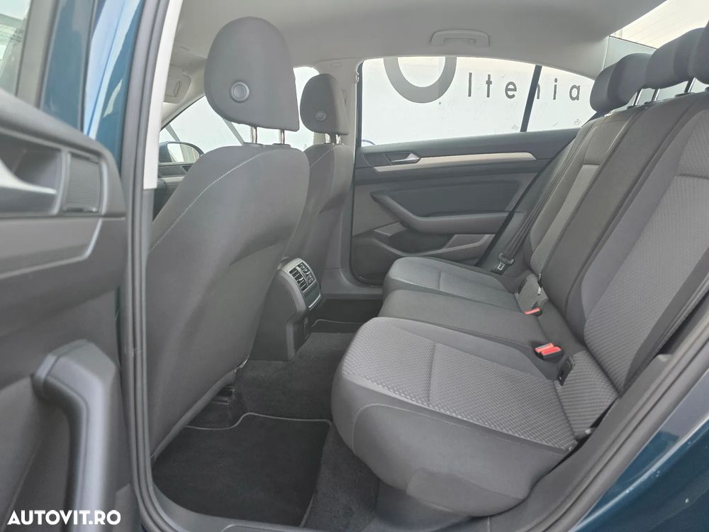 Volkswagen Passat 2.0 TDI SCR DSG Business - 10