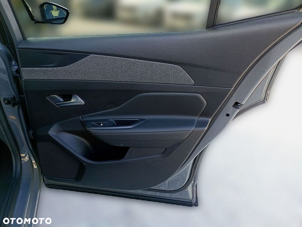 Peugeot 408 1.2 PureTech Allure S&S EAT8 - 29