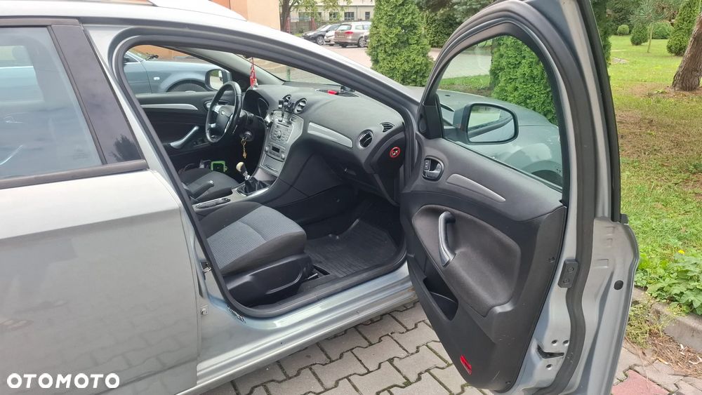 Ford Mondeo 2.0 TDCi Silver X - 8