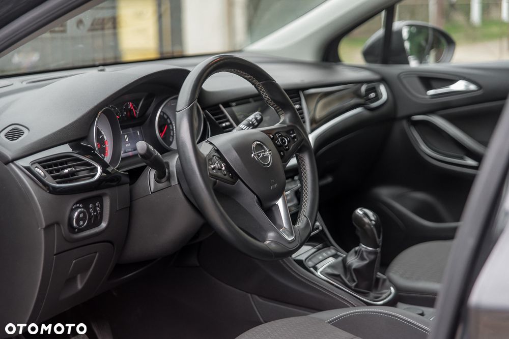 Opel Astra - 18