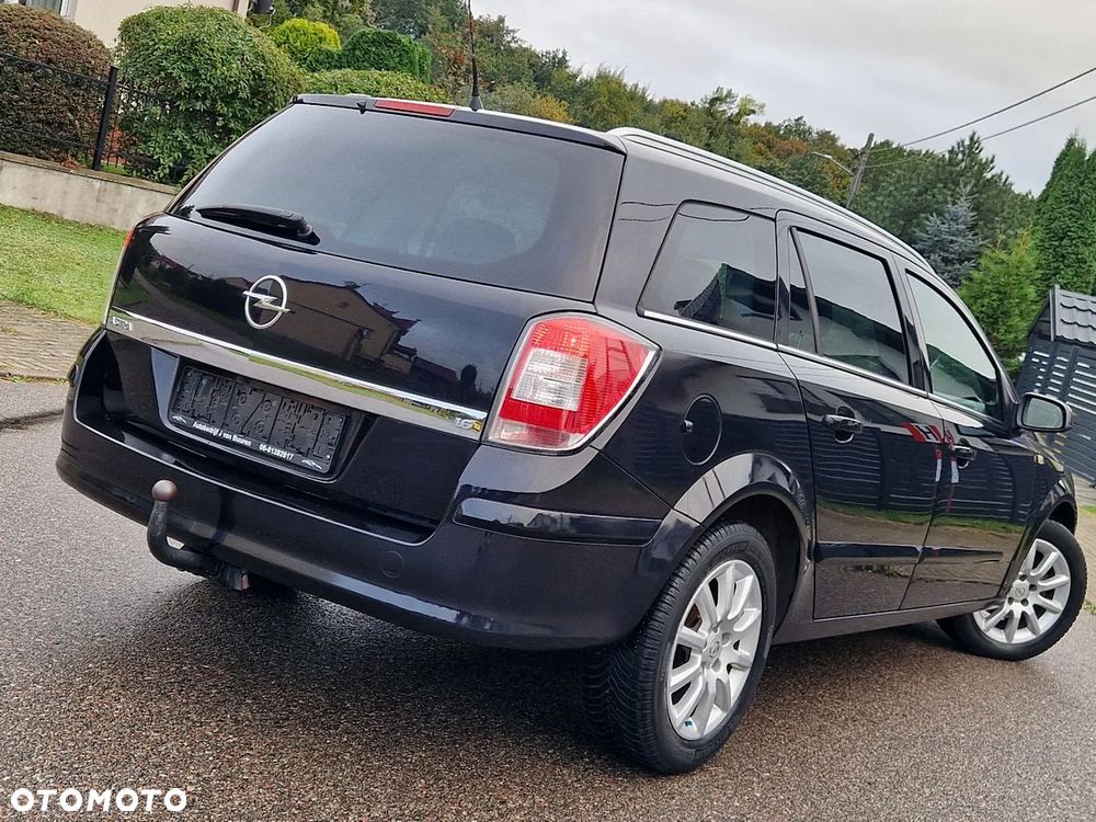 Opel Astra 1.6 Caravan Cosmo - 4