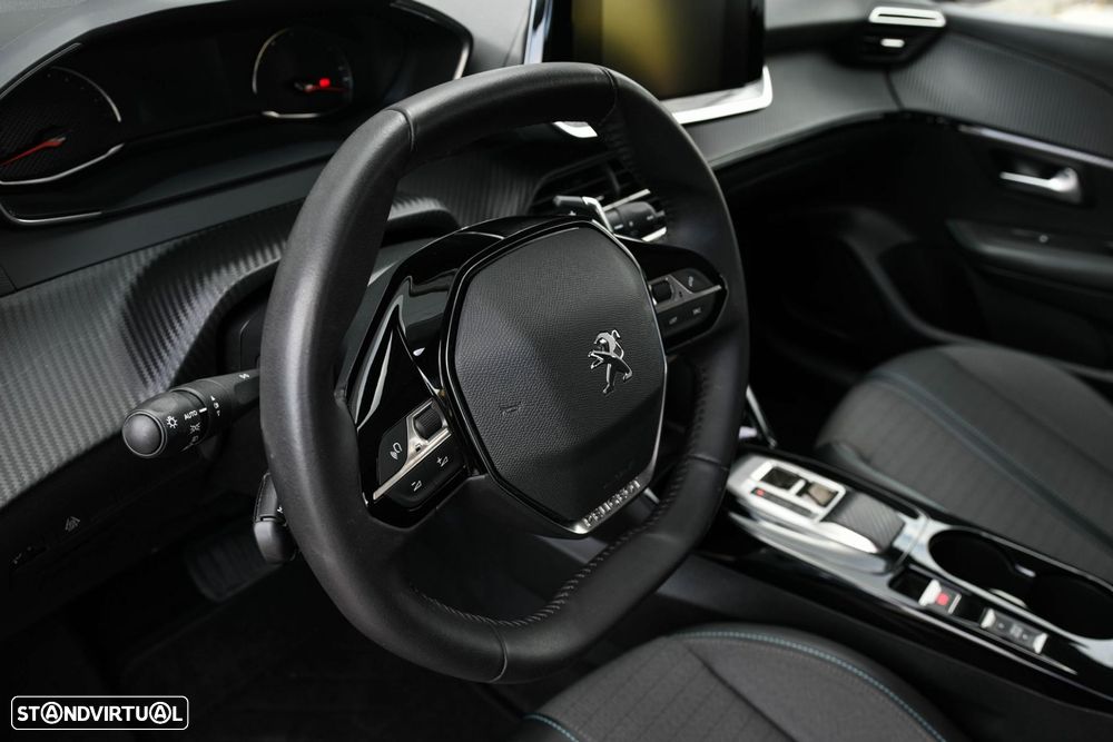 Peugeot 208 1.2 PureTech Allure EAT8 - 7