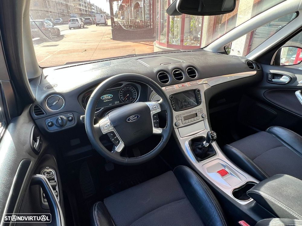Ford S-Max 2.0 TDCi Titanium 7L - 3