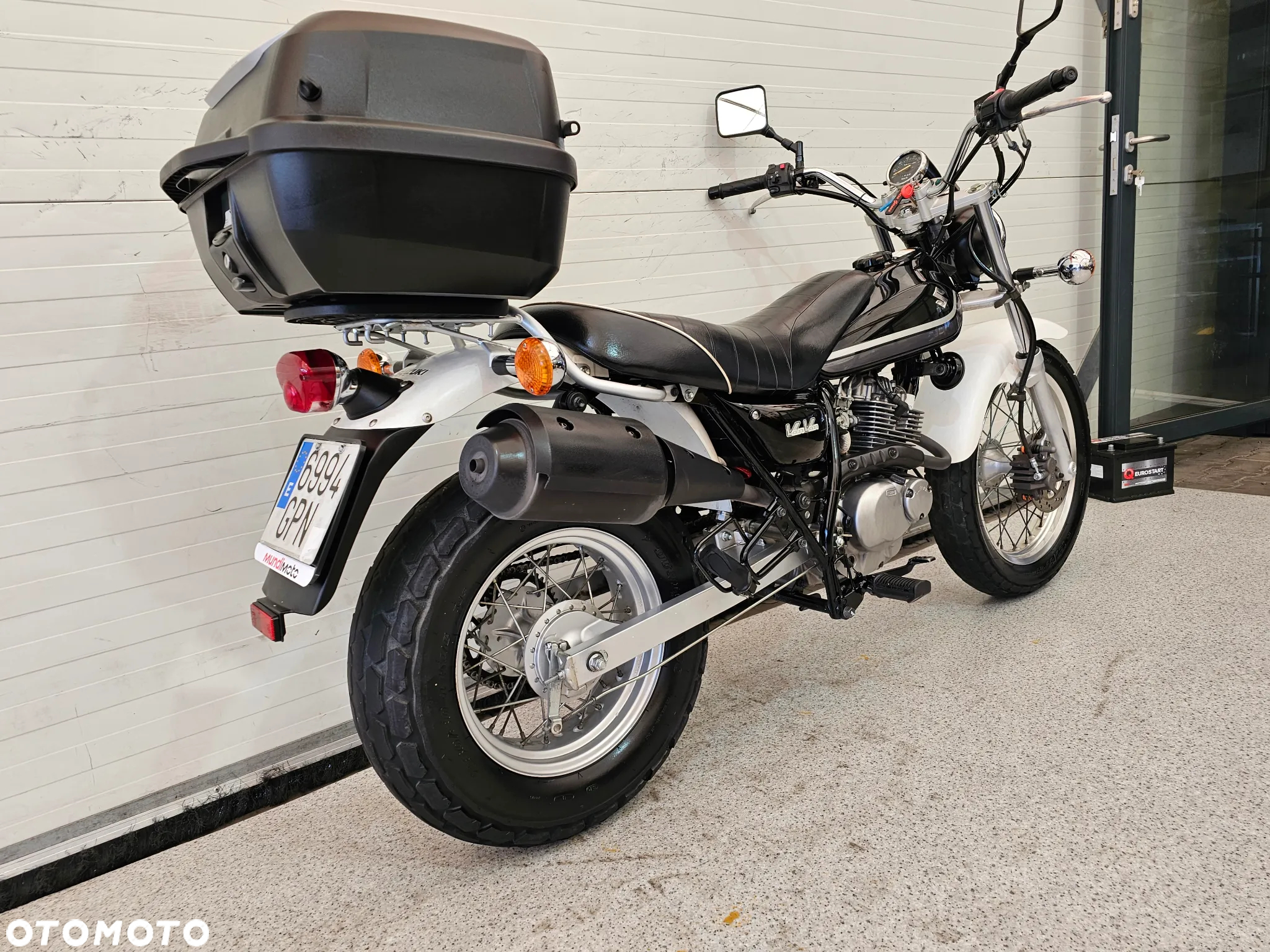 Suzuki RV - 18