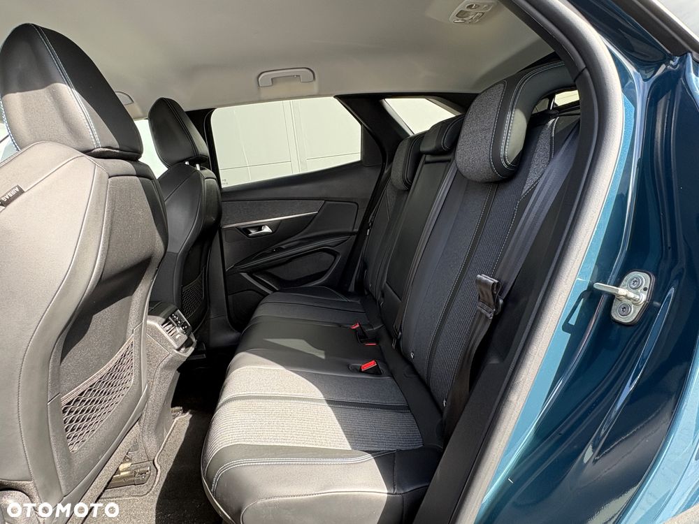 Peugeot 3008 1.5 BlueHDi Allure S&S EAT8 - 23