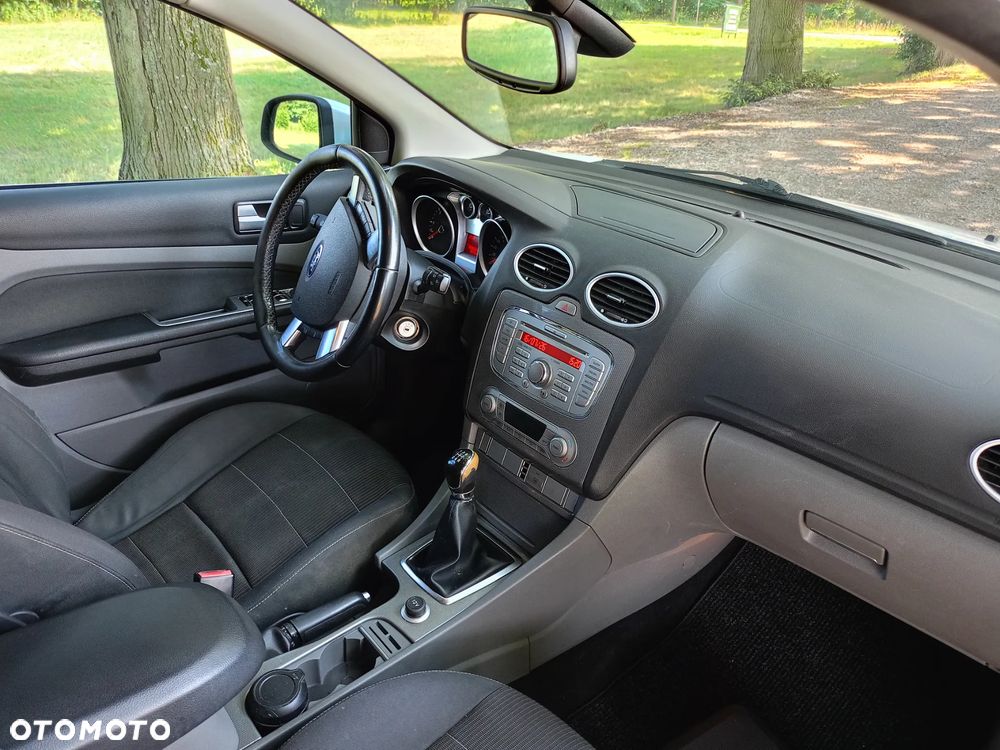 Ford Focus - 11