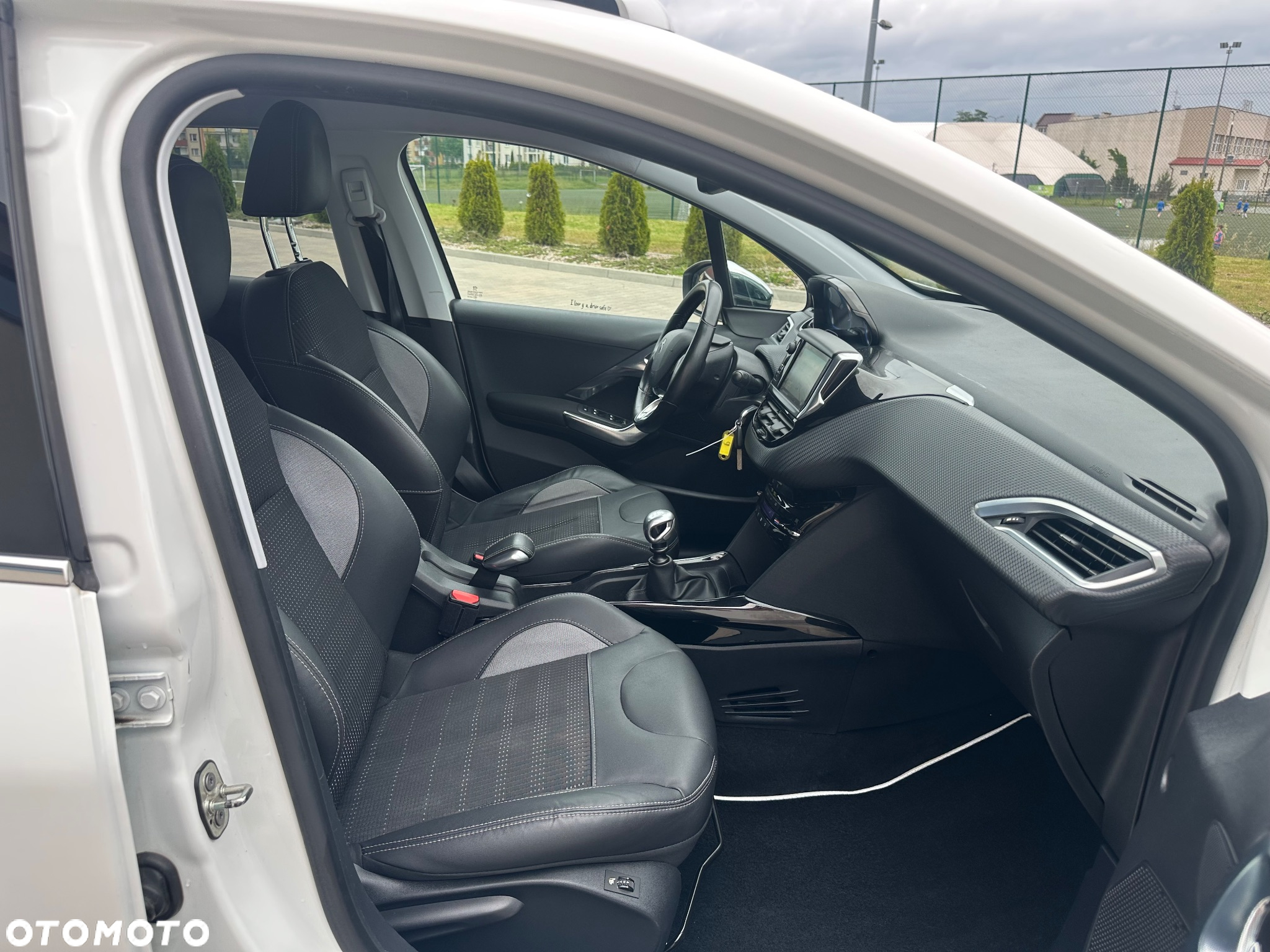 Peugeot 2008 BlueHDi FAP 120 STOP & START Allure - 14