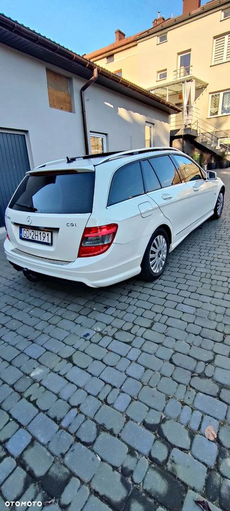 Mercedes-Benz Klasa C 180 CGI Automatik BlueEFFICIENCY Avantgarde - 7