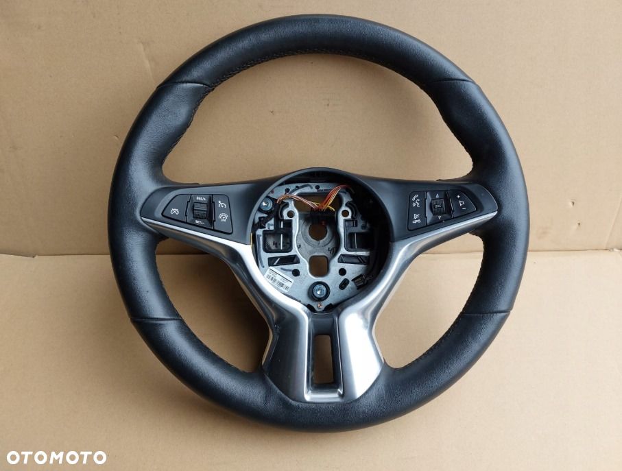 Kierownica skórzana podgrzewana Opel Adam