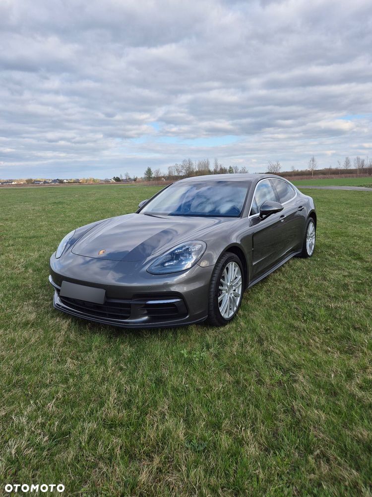 Porsche Panamera 4 - 4