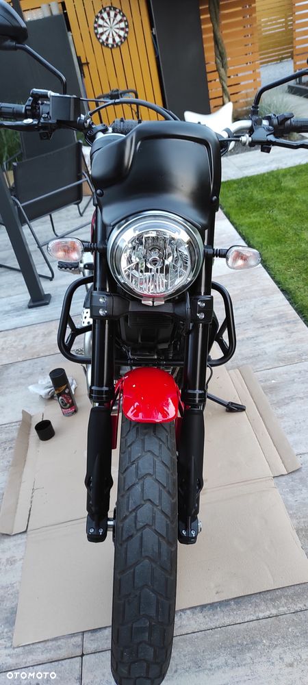 Ducati Scrambler - 10