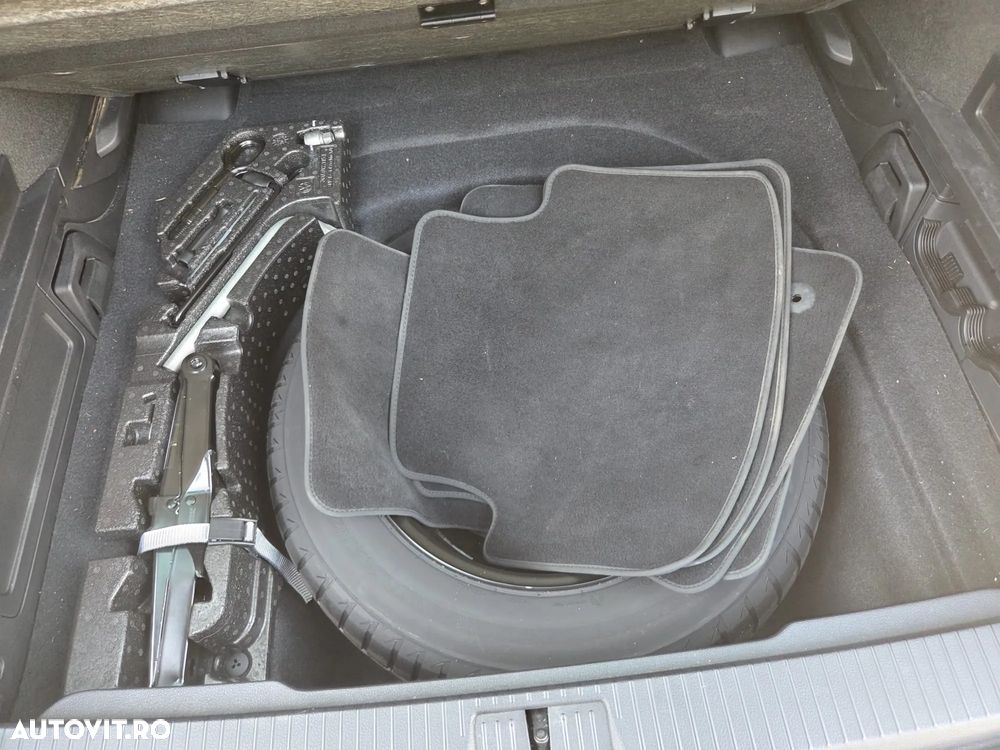 Volkswagen Passat 2.0 TDI DSG Business - 14