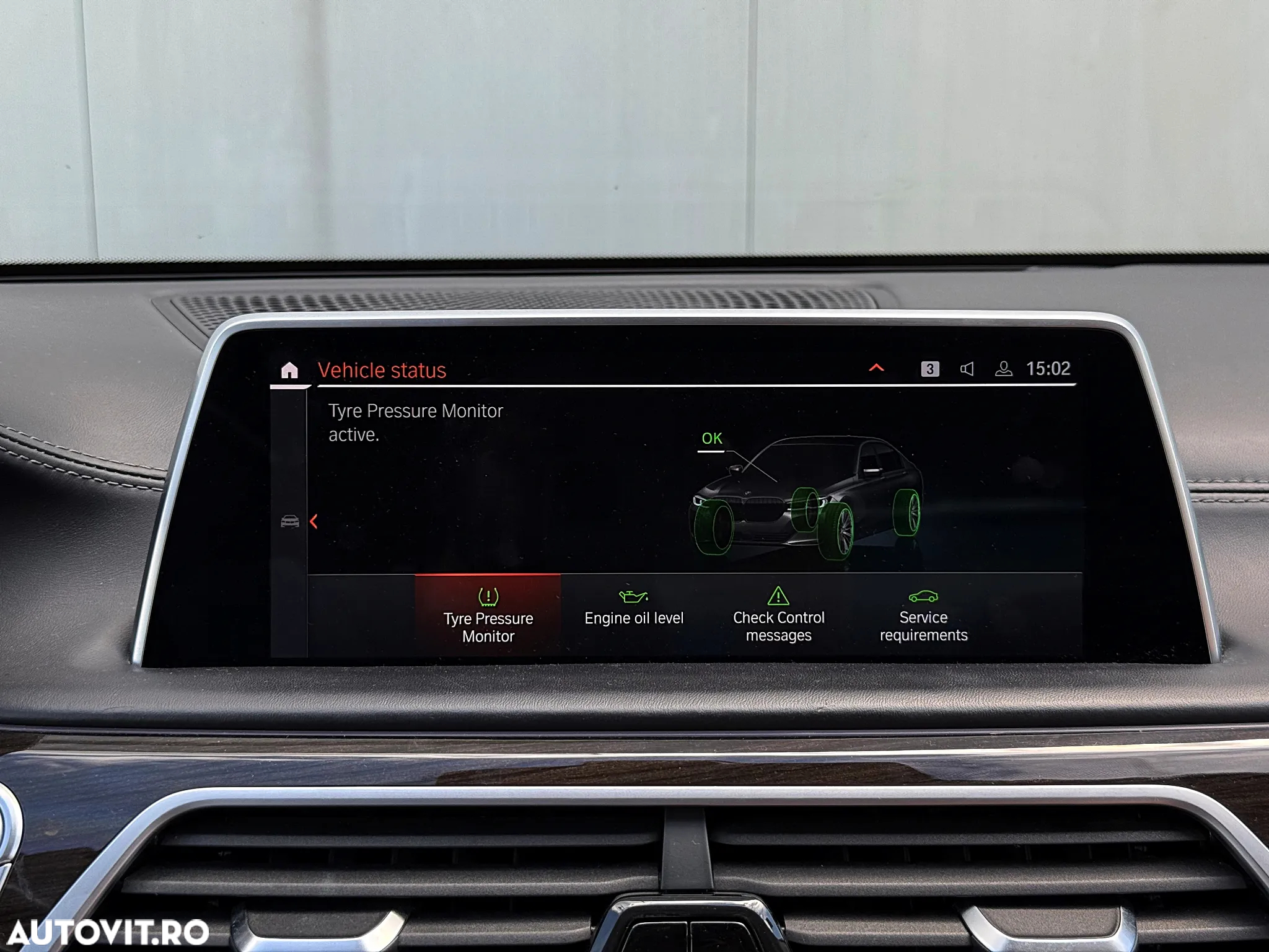 BMW Seria 7 750Li xDrive - 32