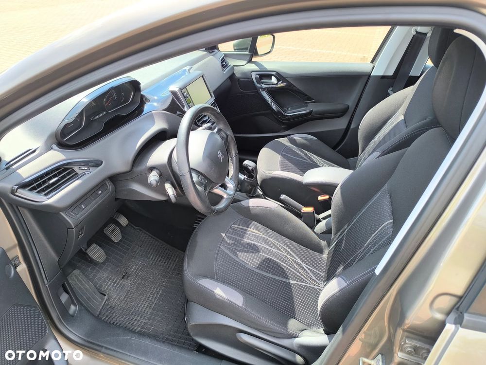 Peugeot 208 1.2 VTi Allure - 8