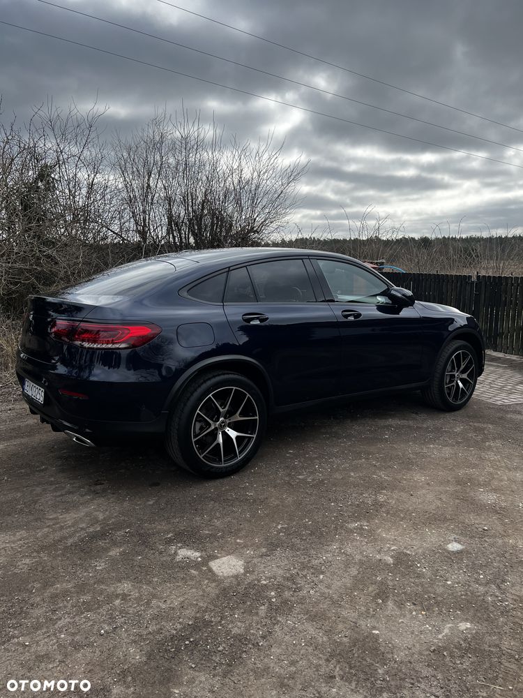 Mercedes-Benz GLC 300 4-Matic - 4