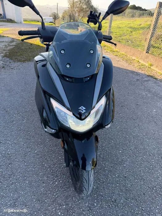 Suzuki Burgman EX - 1