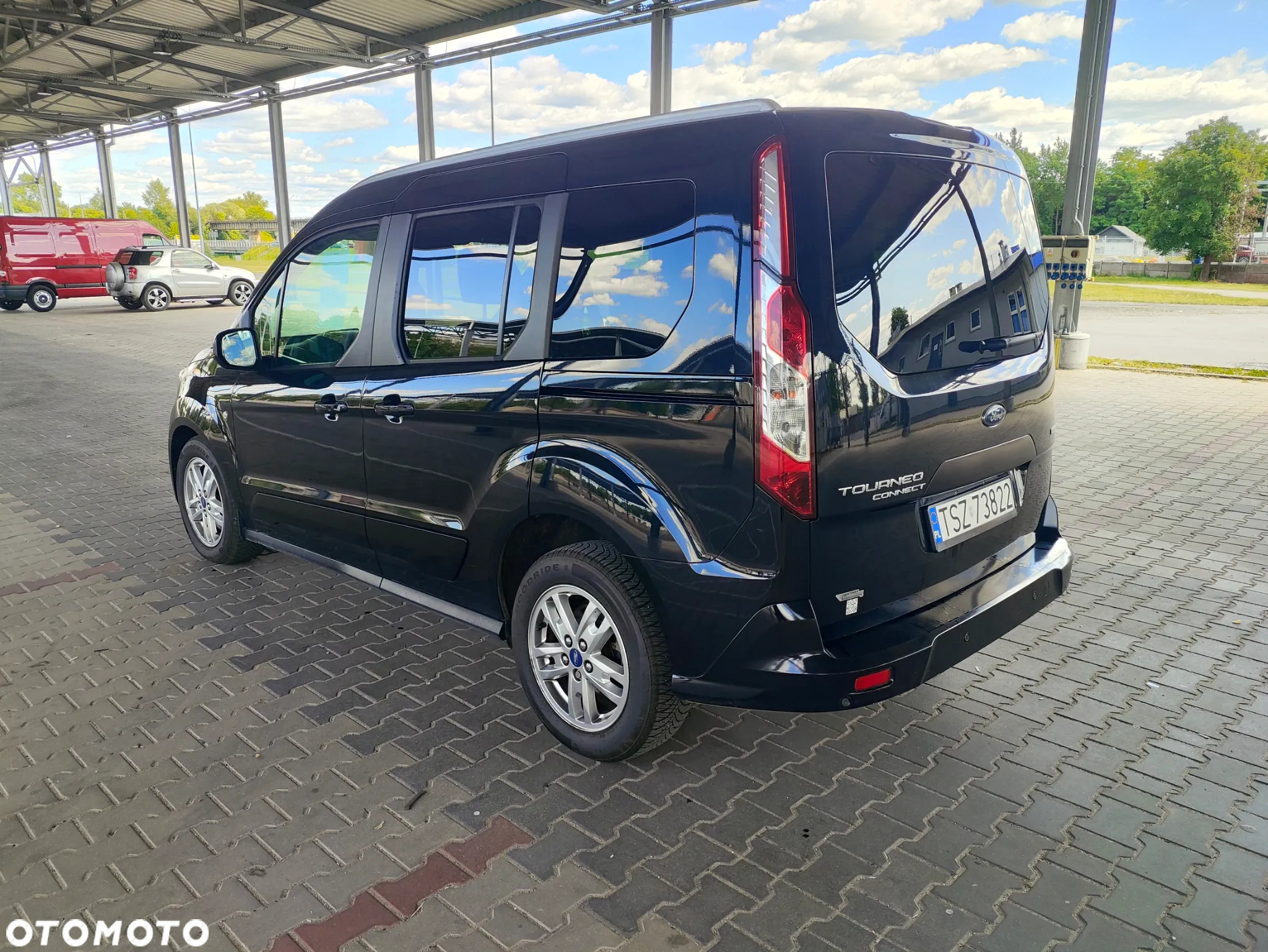 Ford Tourneo Connect 1.5 EcoBlue Start-Stop Active - 4