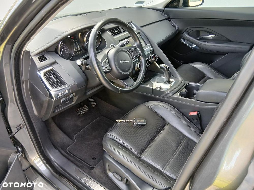 Jaguar E-Pace 2.0 i4P AWD SE - 3