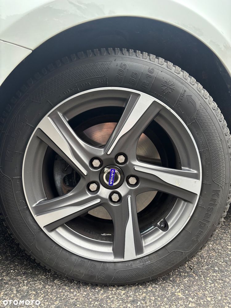 Volvo V40 D2 Momentum - 9