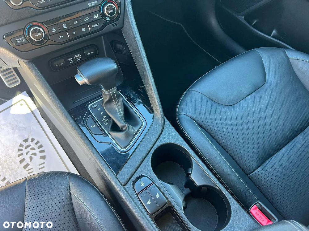 Kia Niro 1.6 GDI Hybrid L - 23