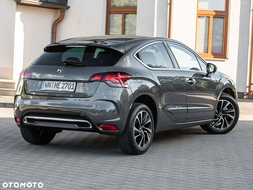Citroën DS4 e-HDi 115 Urban Show - 17