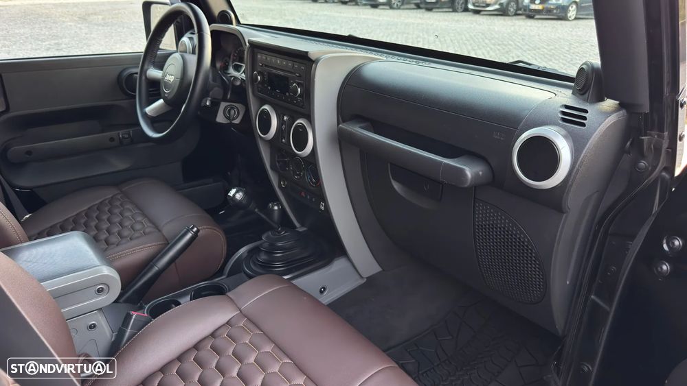 Jeep Wrangler Unlimited 2.8 CRD MTX Sahara - 27