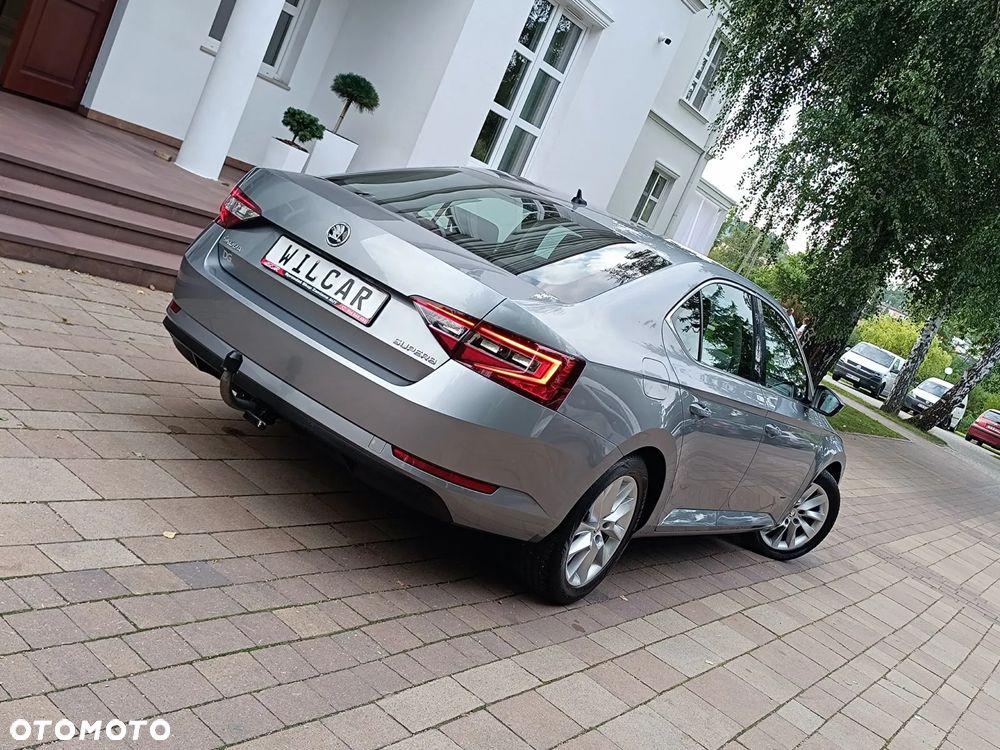Skoda Superb 1.4 TSI ACT DSG Ambition - 4