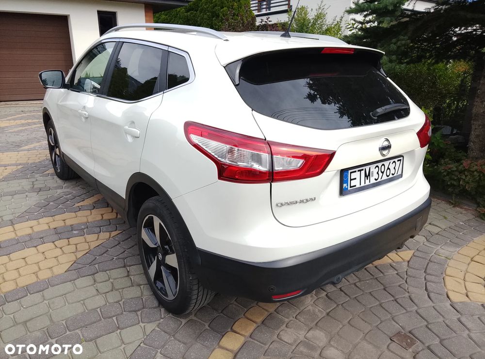 Nissan Qashqai 1.2 DIG-T Xtronic 360 - 4