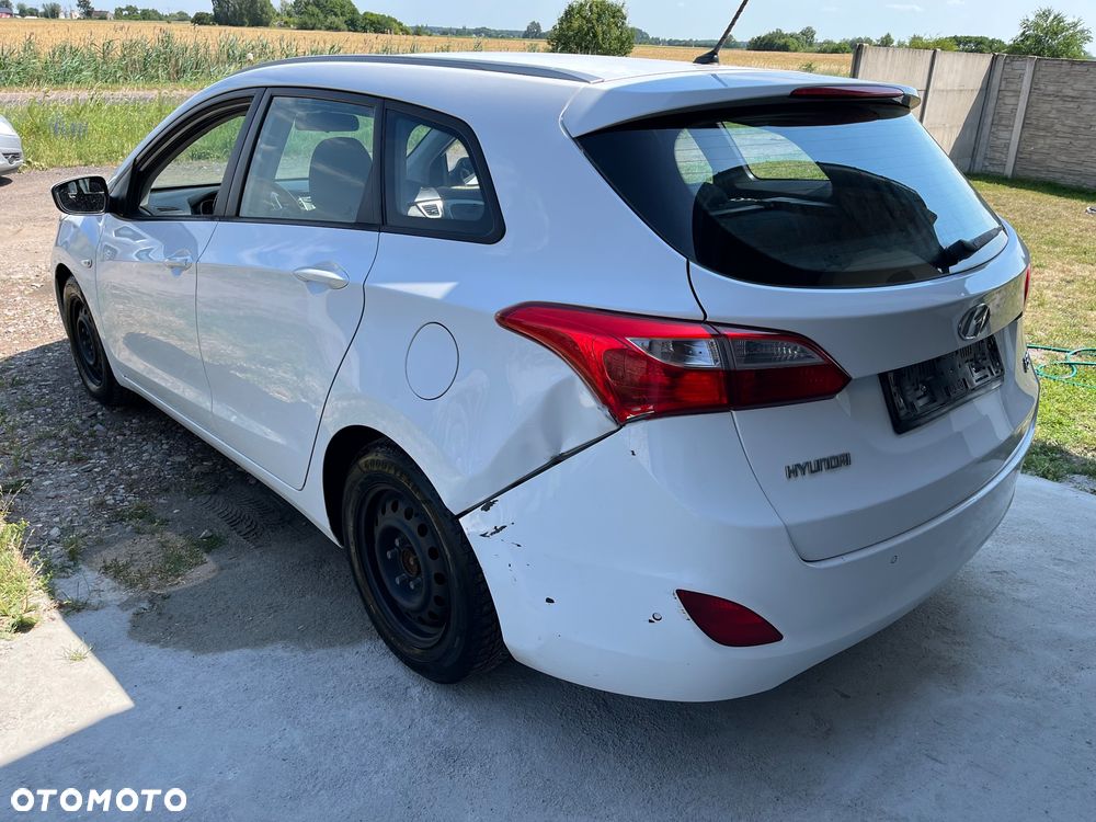 Hyundai i30 1.4 Comfort - 3