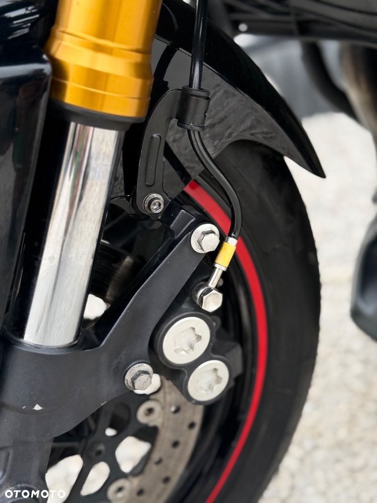 Yamaha FZ - 9