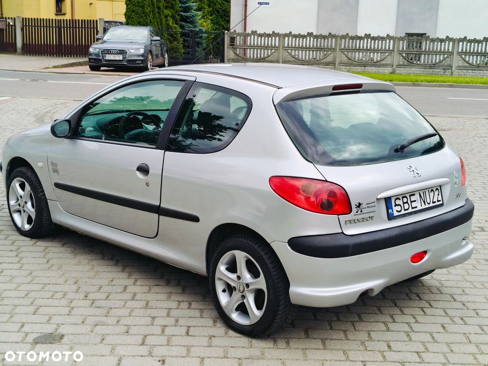 Peugeot 206 60 Pop Art - 15