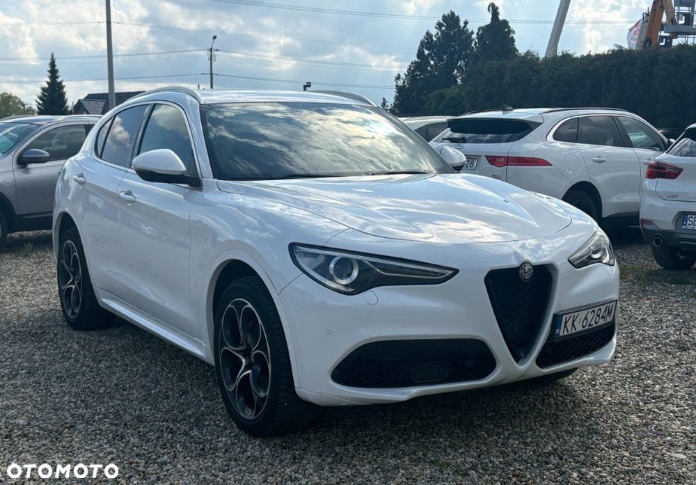 Alfa Romeo Stelvio - 10