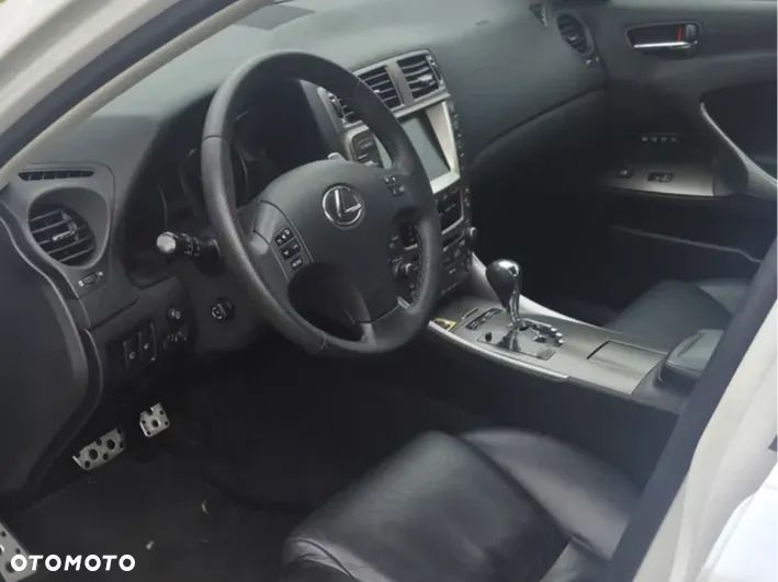 Lexus IS 250 Prestige - 5