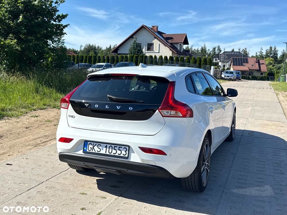 Volvo V40 D2 Geartronic Momentum - 6
