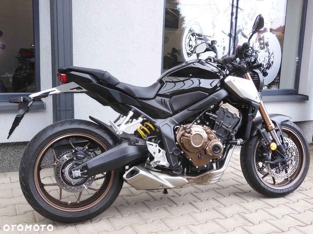 Honda CB - 15