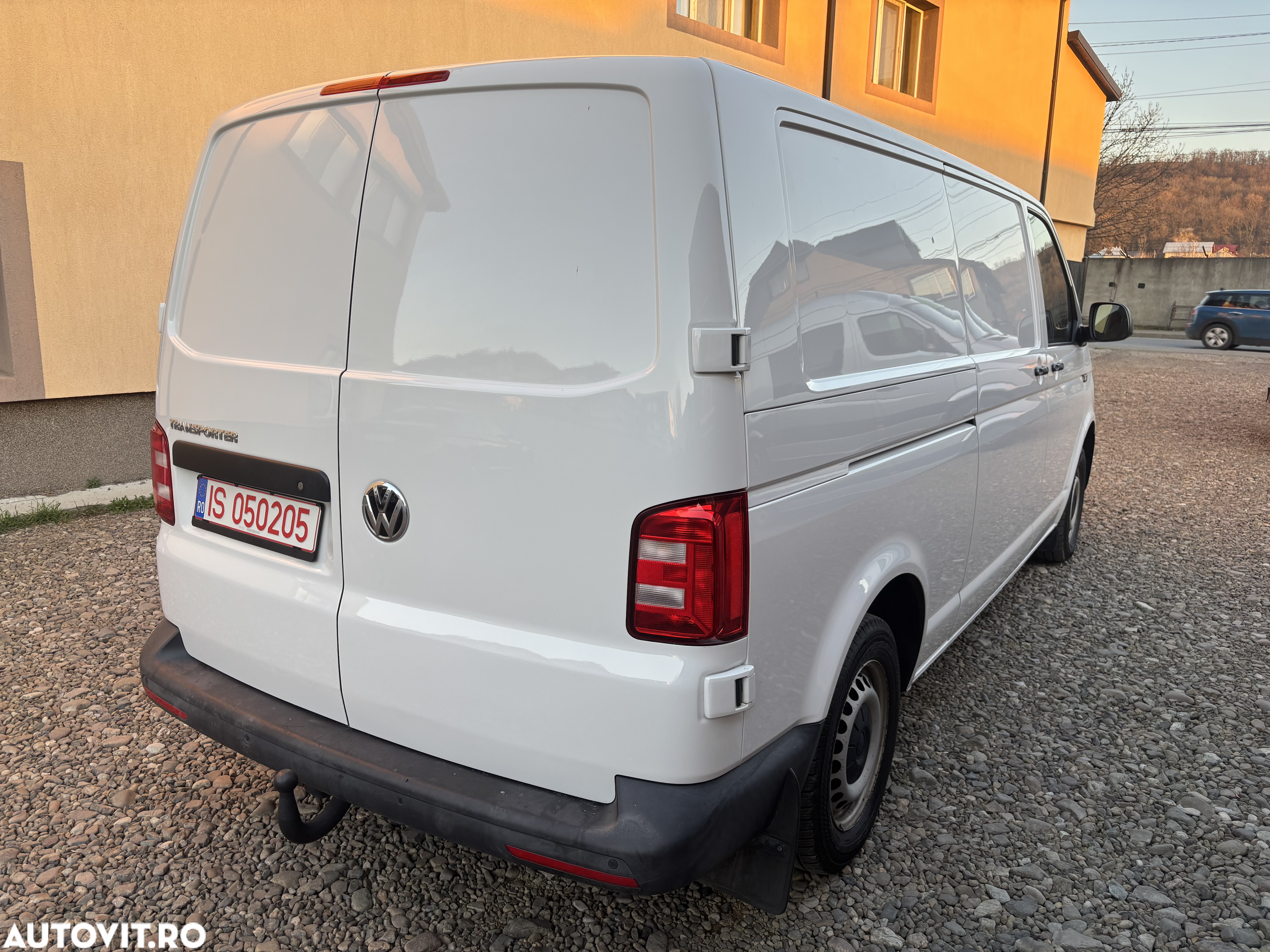 Volkswagen TRANSPORTER - 3