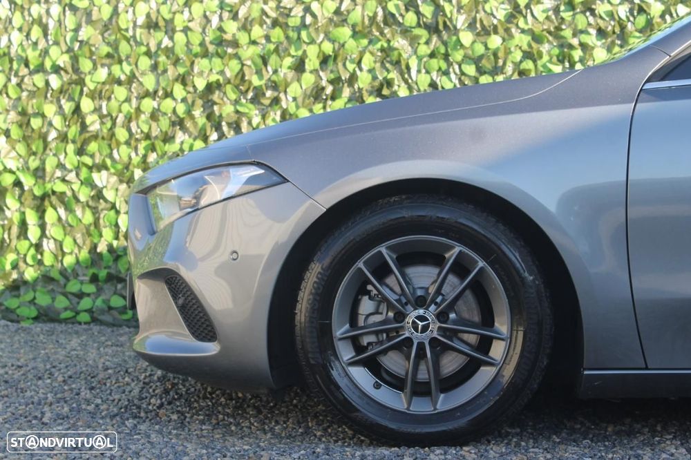 Mercedes-Benz A 180 Limousine d Style Aut. - 43