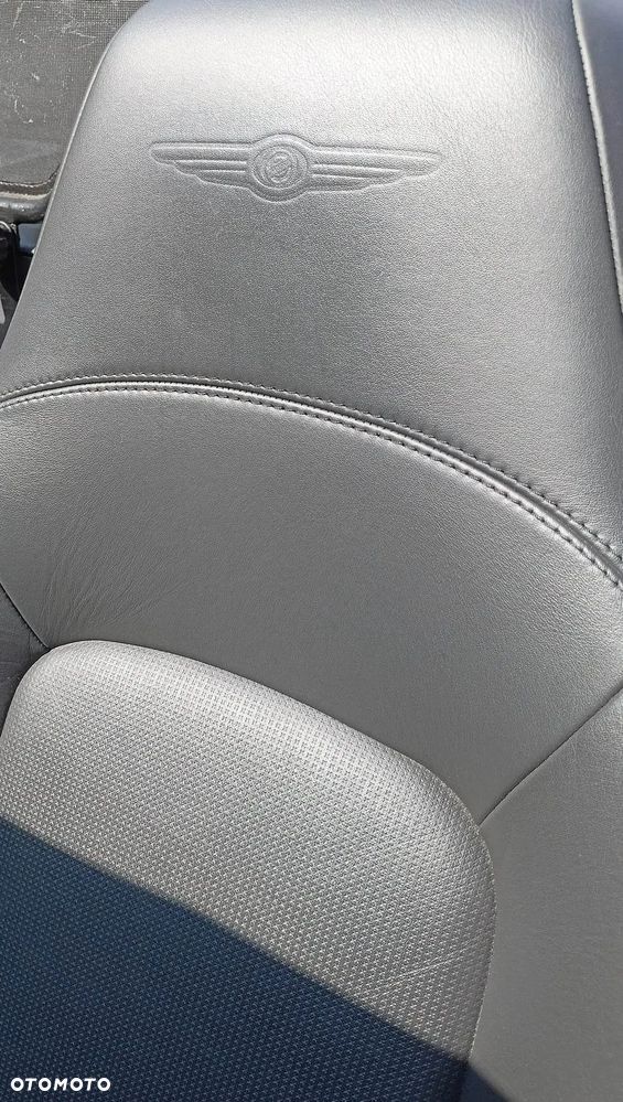 Chrysler Crossfire - 13