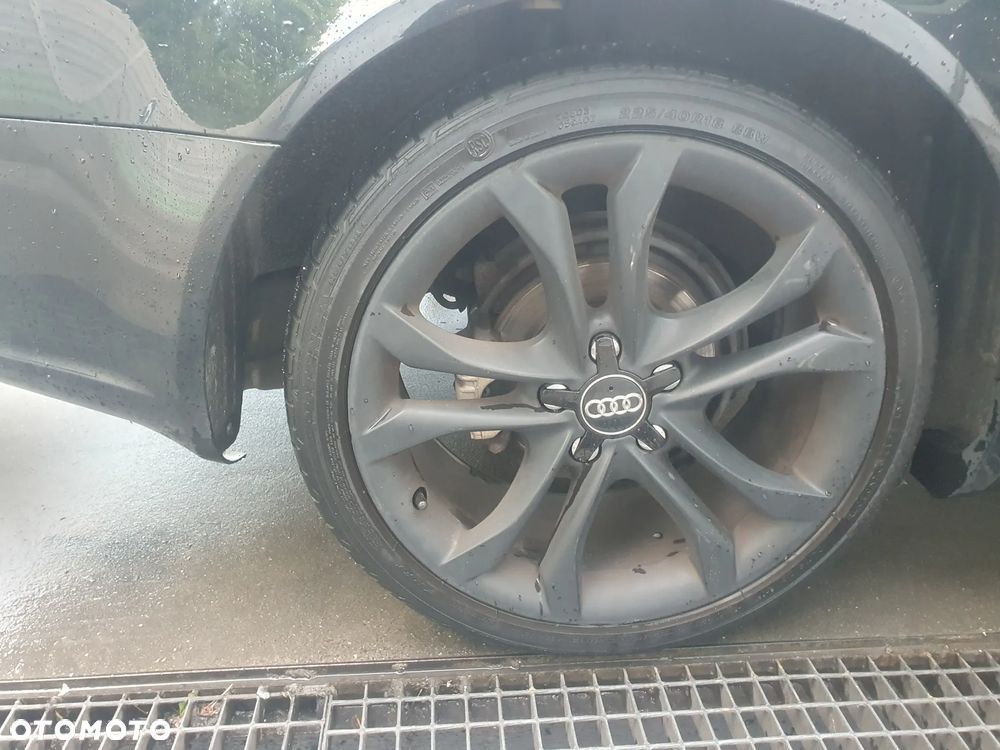 Audi A4 ver-avant-2-0-tdi-dpf-quattro - 14