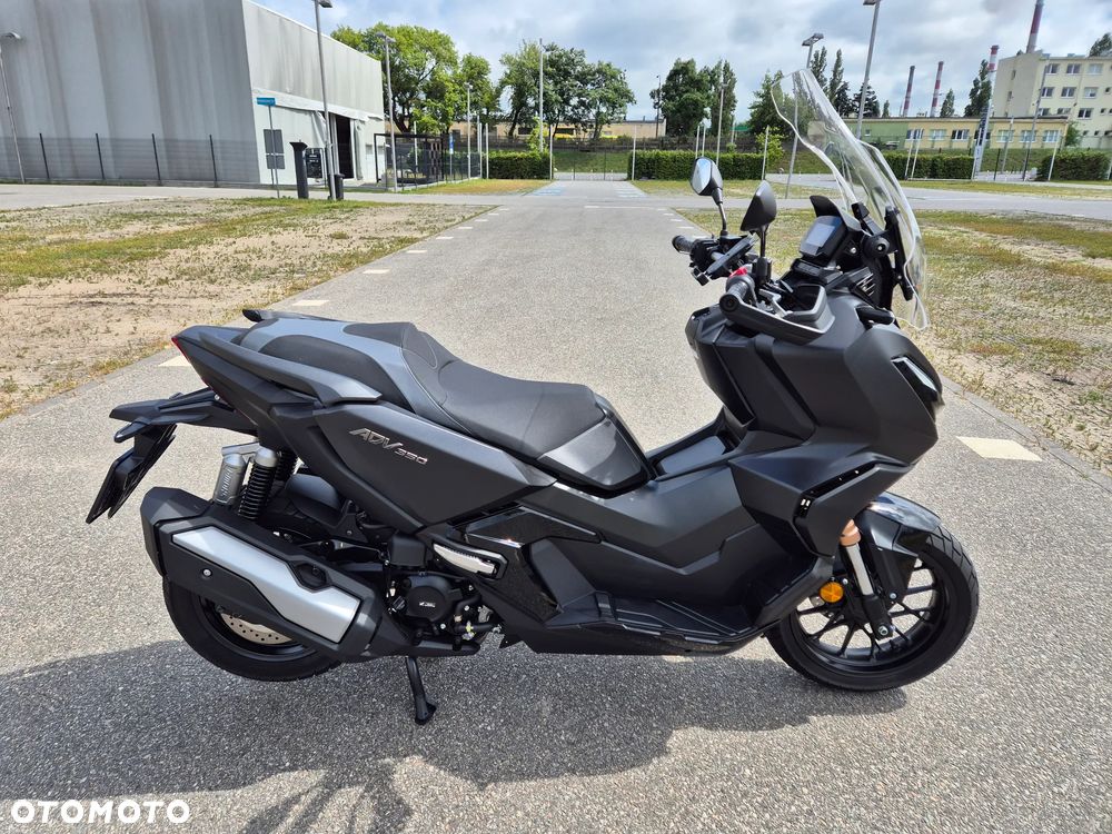 Honda ADV350 - 5