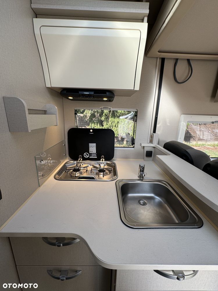 Mercedes-Benz Sprinter - 9