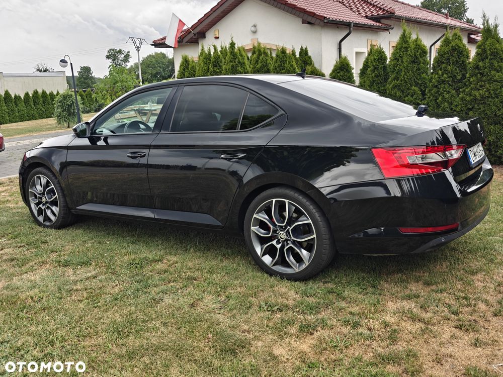 Skoda Superb 1.4 TSI ACTive - 11