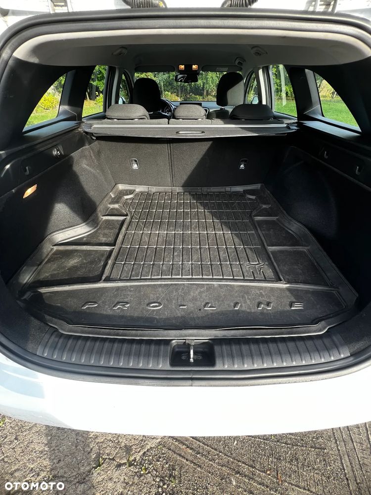 Kia Ceed 1.5 T-GDI M DCT - 11
