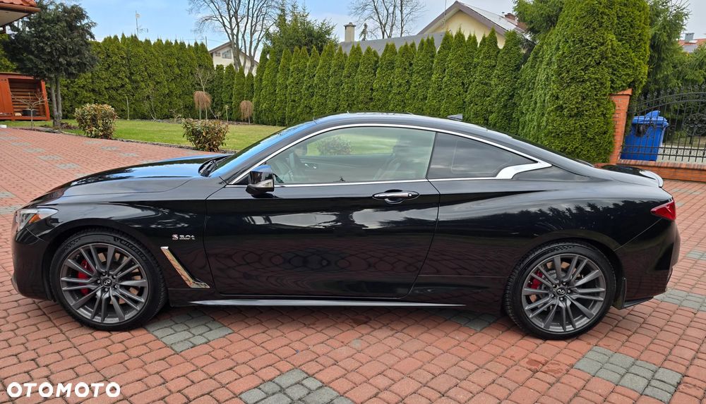 Infiniti Q60 - 8